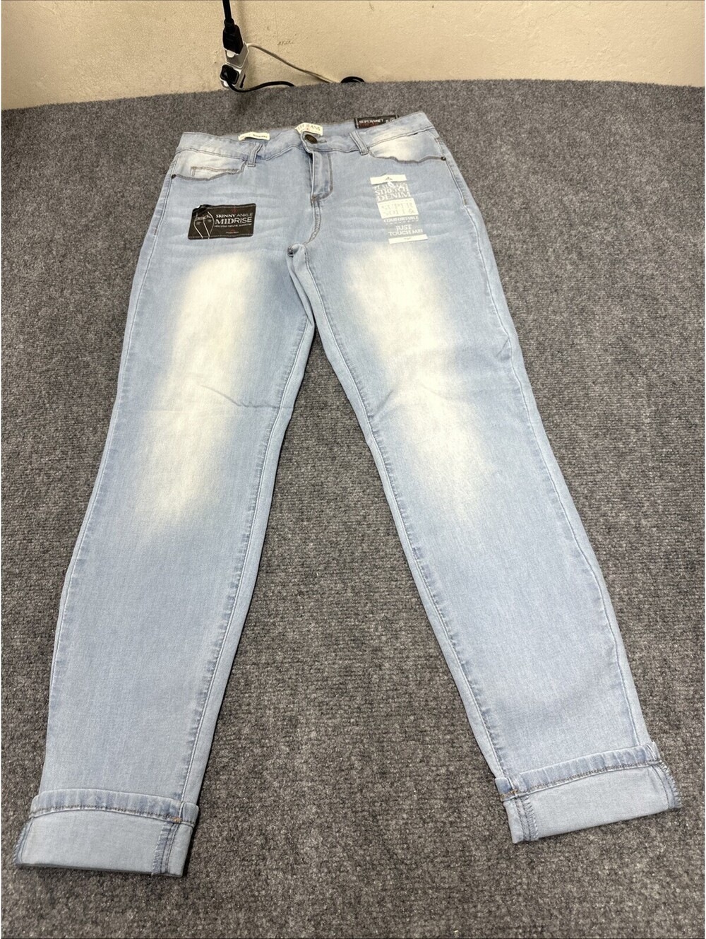 NWT Elite Jeans Skinny Ankle Mid Rise Size 11/12